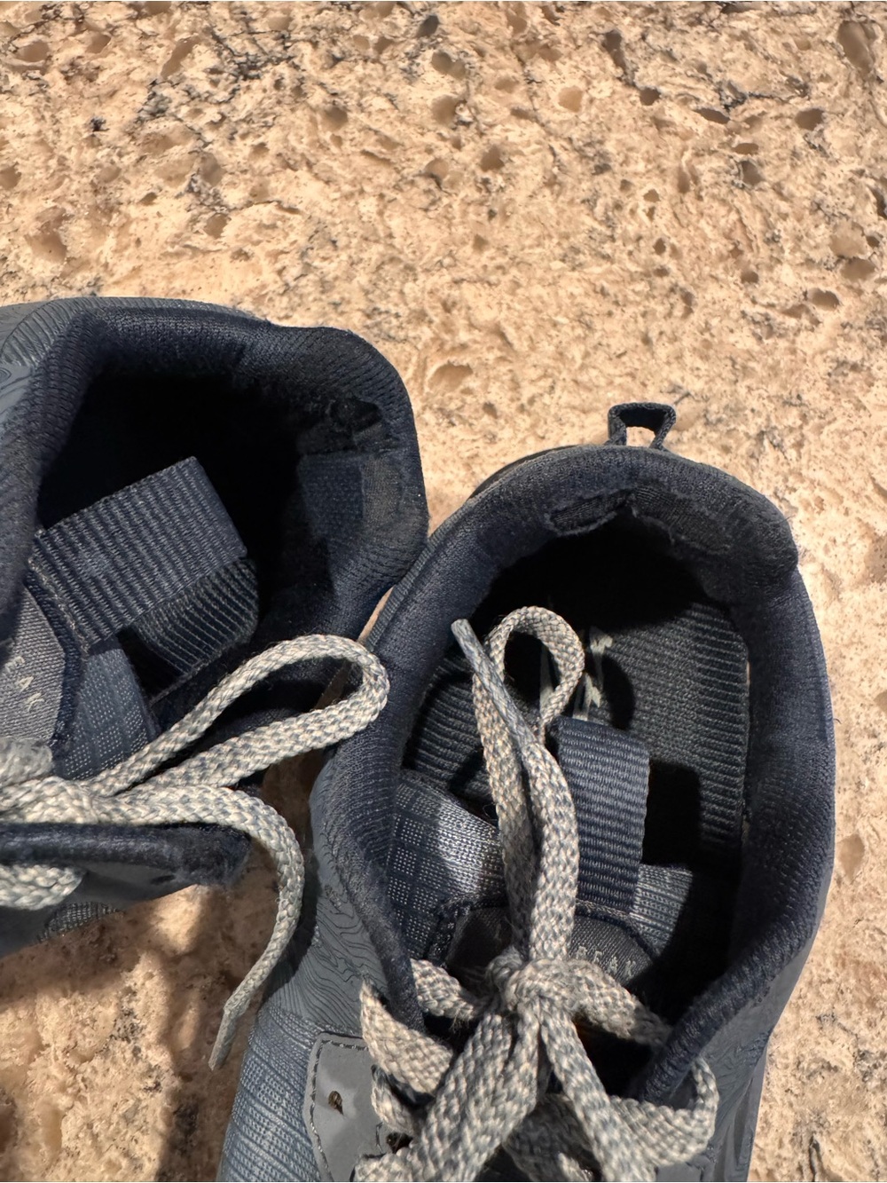 Altra women’s  Slate Blue Athletic trail Running Shoes - Picture 10 of 13